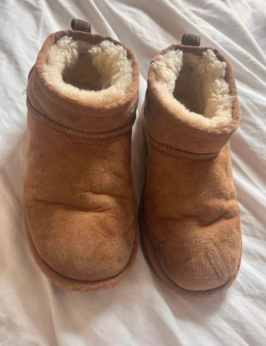 Ugg boots size 1 - boots,