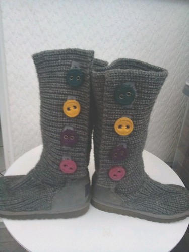 Genuine ugg classic cardy knit - ugg,