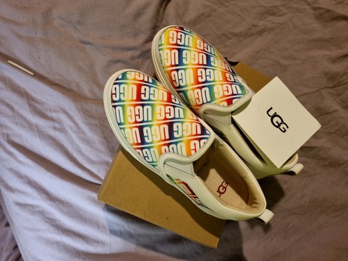 Ugg logo caplan slip - logo, on