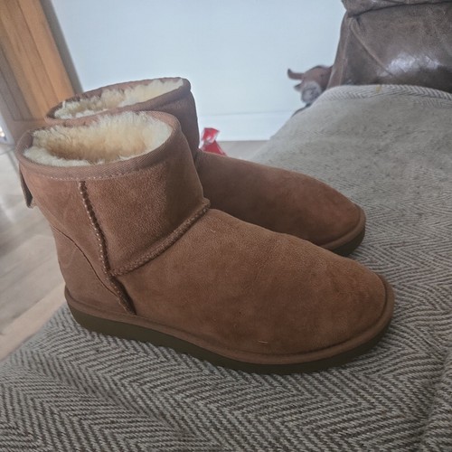 100 authentic ugg classic - 100%,
