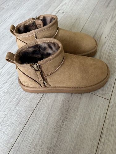 Lipsy london beige uggs - london, inner